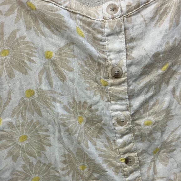 Torrid Floral Button-Down Ruffle Strap Top size 2 (2X) #716 - Picture 2 of 7